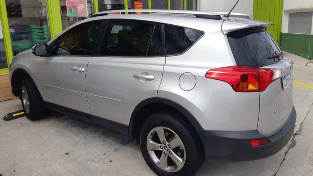 Toyota RAV4 2015 é um SUV confiável