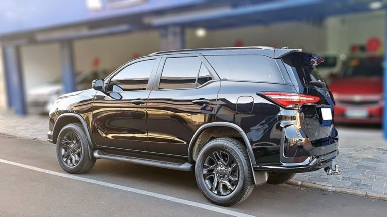 Toyota SW4 Diamond 2022: Imponente e Repleto de Tecnologia