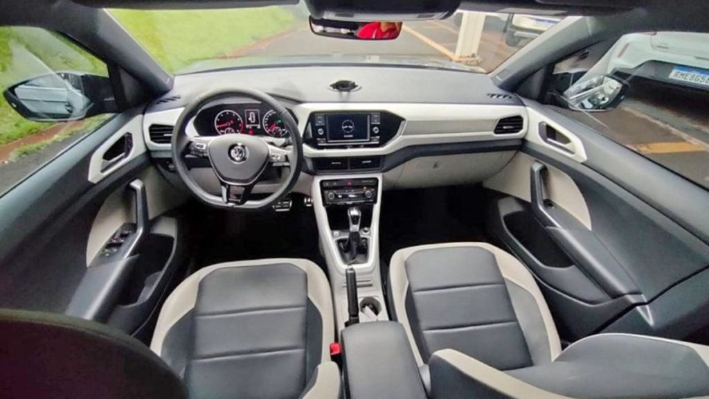 Volkswagen-T-Cross Espaço Interno