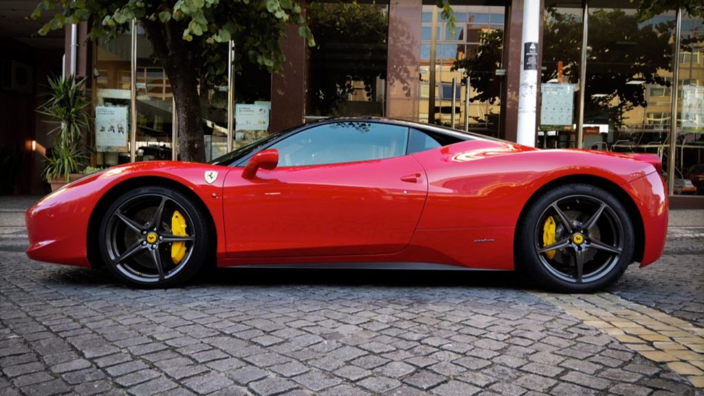 Ferrari F430 - carro de luxo