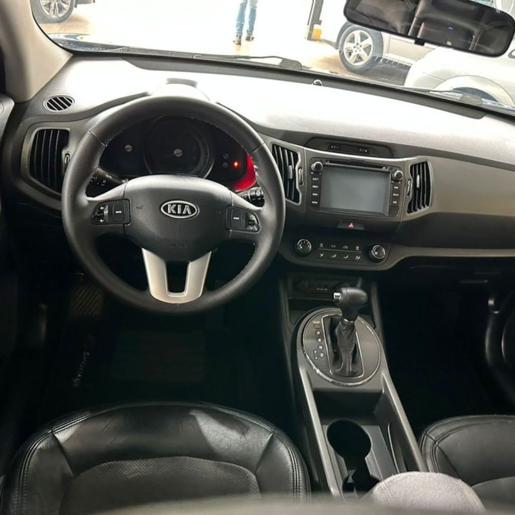 Kia Sportage LX 2.0