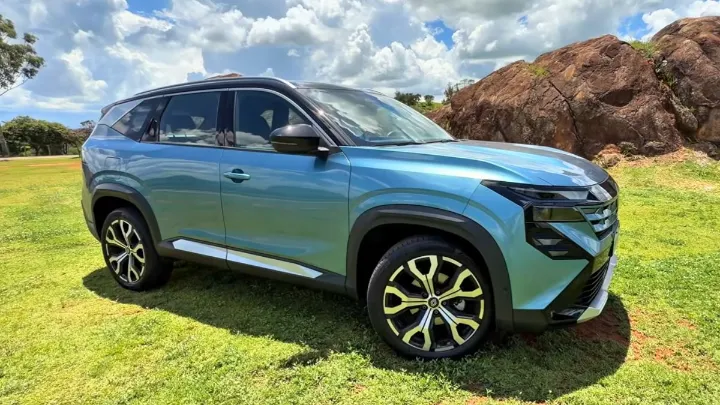 Qual versão do Renault Boreal compensa mais? Evolution, Tecno ou topo de linha